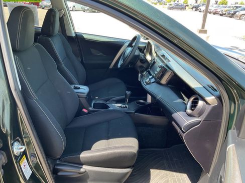 Used 2013 Toyota RAV4 XLE AWD/4WD image 36