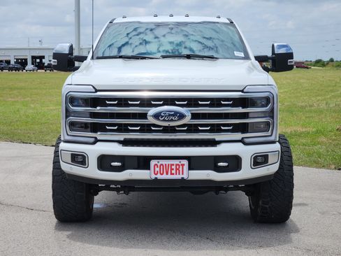 Used 2024 Ford F350 Platinum w/ Tremor Off-Road Package AWD/4WD image 2