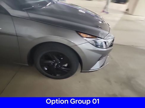 Used 2022 Hyundai Elantra SEL w/ Cargo Package image 11