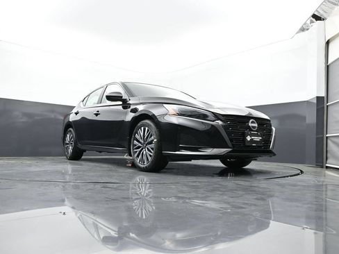New 2026 Nissan Altima 2.5 SV AWD/4WD image 24