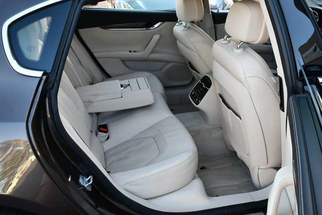 Used 2015 Maserati Quattroporte S Q4 AWD/4WD image 17