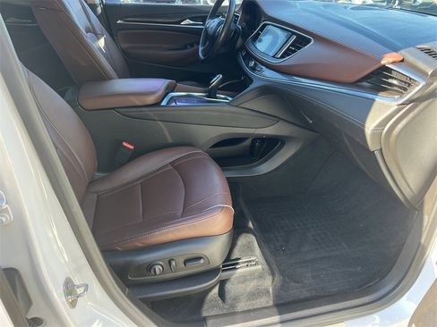 Used 2019 Buick Enclave Avenir w/ Avenir Technology Package image 11