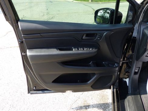 Used 2025 Honda Odyssey Sport-L image 20