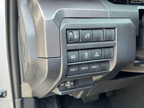 New 2025 Toyota Tacoma TRD Off-Road image 22