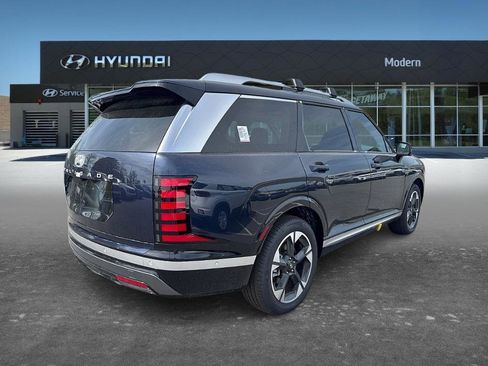 New 2026 Hyundai Palisade Limited FWD image 3