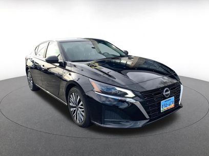 Used 2025 Nissan Altima 2.5 SV