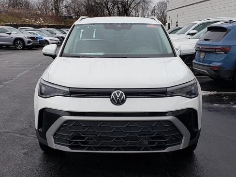 New 2026 Volkswagen Taos SE FWD image 5
