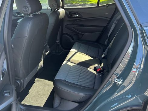 New 2025 Chevrolet Trax LT w/ LT Convenience Package image 18