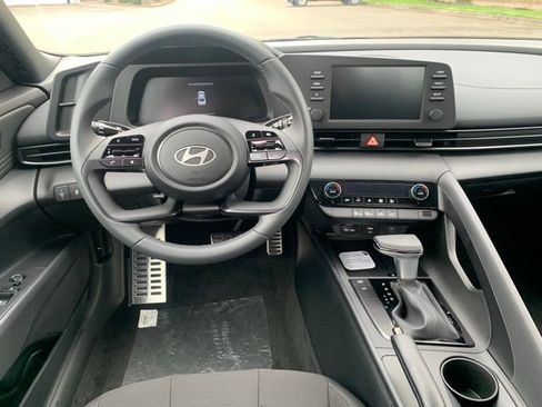 New 2026 Hyundai Elantra Sport FWD image 12