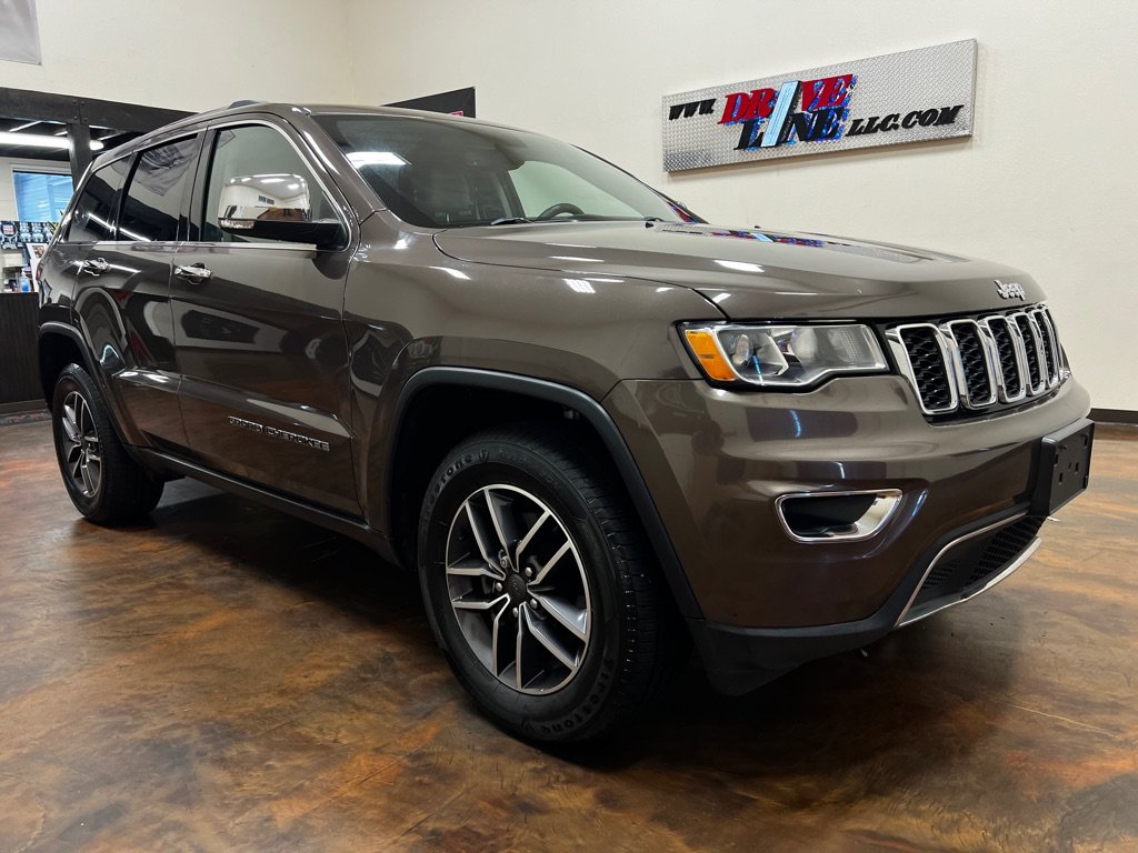 Used 2019 Jeep Grand Cherokee Limited AWD/4WD image 3