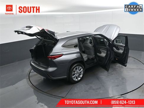Used 2023 Toyota Highlander Limited image 47