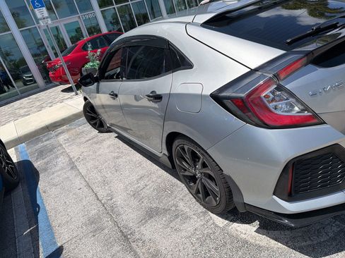 Used 2018 Honda Civic Sport image 15