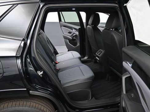 New 2026 Volkswagen Tiguan SE R-Line image 13