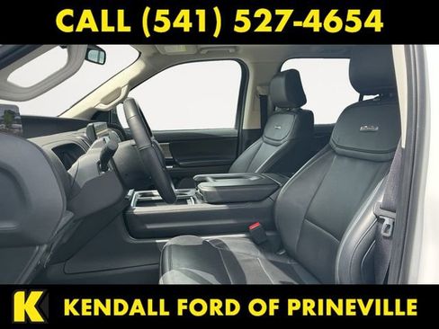 Certified 2025 Ford Expedition Max Platinum AWD/4WD image 9