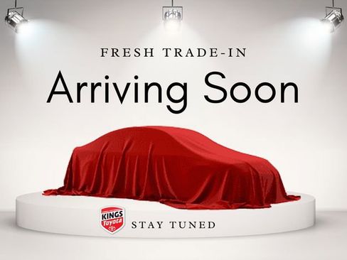 Used 2023 Toyota Highlander L FWD image 1