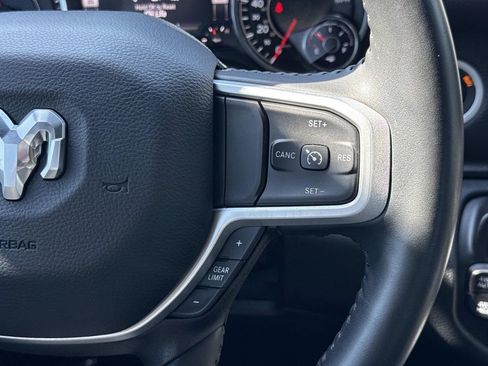 Used 2022 RAM 1500 Big Horn AWD/4WD image 7