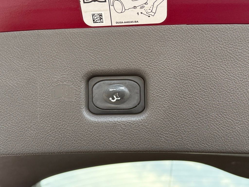 Used 2019 Lincoln Nautilus Select FWD image 23
