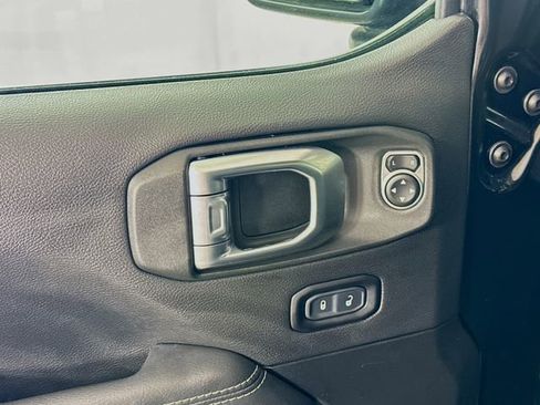 Used 2023 Jeep Wrangler Sahara image 18