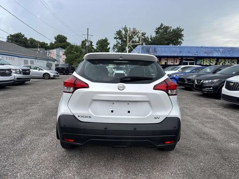 Used 2020 Nissan Kicks SV FWD image 7