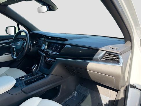 Used 2021 Cadillac XT6 Sport image 15