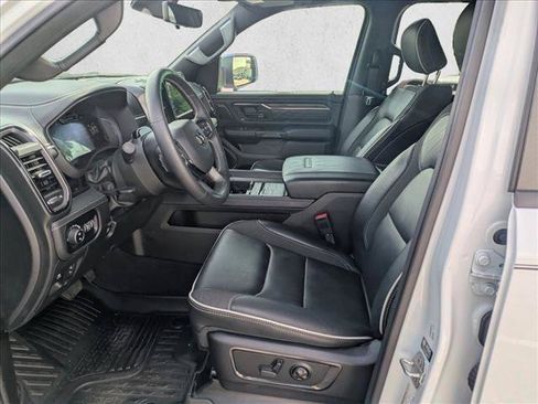 Used 2025 RAM 1500 Limited AWD/4WD image 15