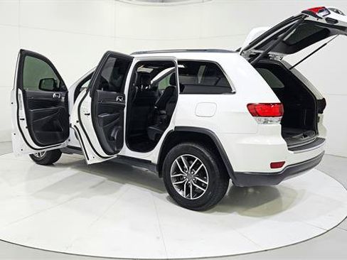 Used 2020 Jeep Grand Cherokee Limited RWD image 31