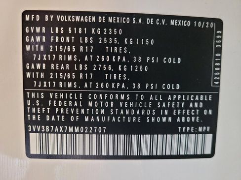 Used 2021 Volkswagen Tiguan SE w/ Panoramic Sunroof Package FWD image 33