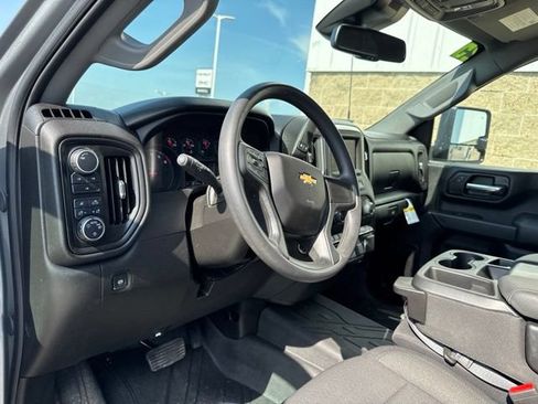 Used 2025 Chevrolet Silverado 2500 Custom w/ Custom Value Package AWD/4WD image 13