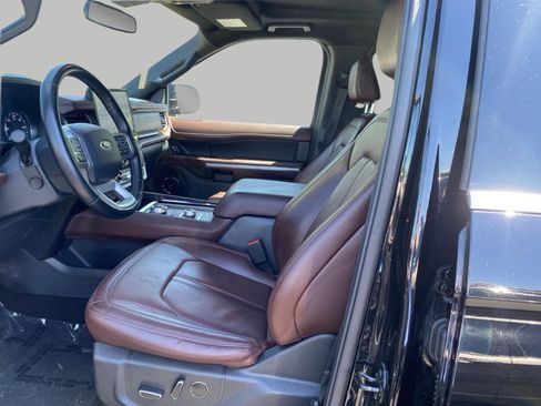 Used 2023 Ford Expedition Max Limited AWD/4WD image 4