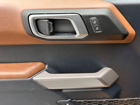 Used 2022 Ford Bronco Outer Banks image 12