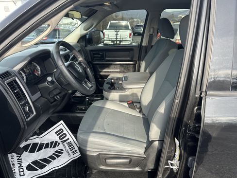 Used 2018 RAM 2500 Tradesman w/ Chrome Appearance Group image 12