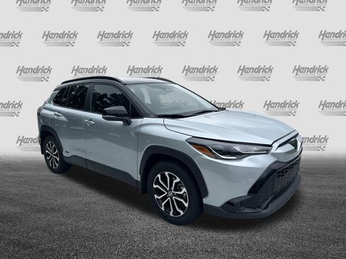 Used 2024 Toyota Corolla Cross AWD Hybrid image 2