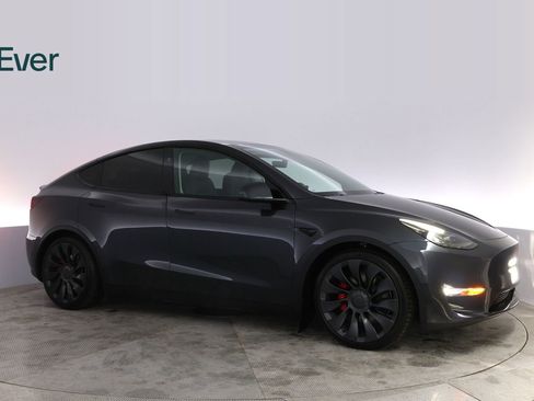 Used 2024 Tesla Model Y Performance AWD/4WD image 14