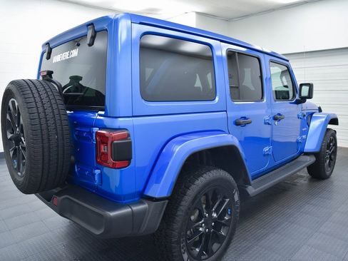 Used 2023 Jeep Wrangler Unlimited Sahara w/ Cold Weather Group image 7