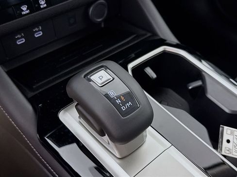 New 2026 Mitsubishi Outlander SE FWD image 17