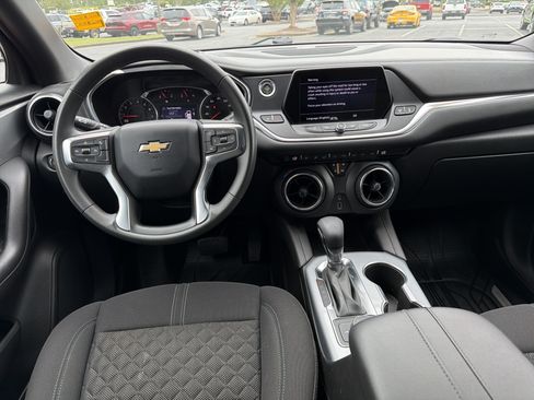 Used 2021 Chevrolet Blazer LT w/ LPO, Black Accent Package FWD image 22
