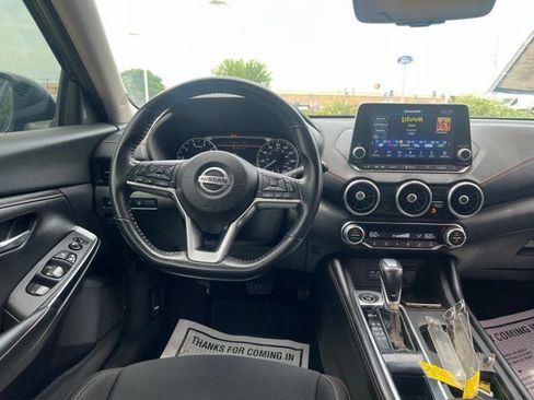Used 2022 Nissan Sentra SR w/ Midnight Edition FWD image 10
