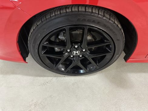 Used 2025 Honda Civic Sport image 12