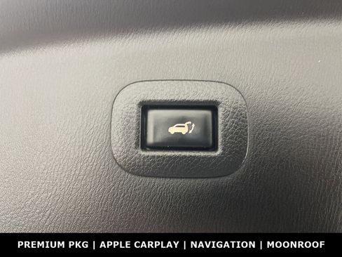 Used 2020 Nissan Armada SL w/ Premium Package image 32