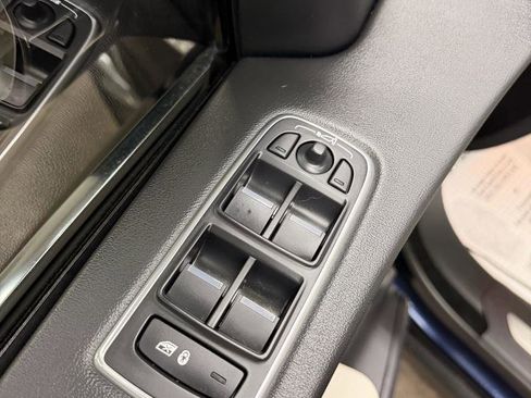 Used 2019 Jaguar F-PACE Prestige image 16