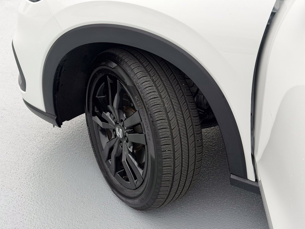 Certified 2026 Honda HR-V Sport image 28