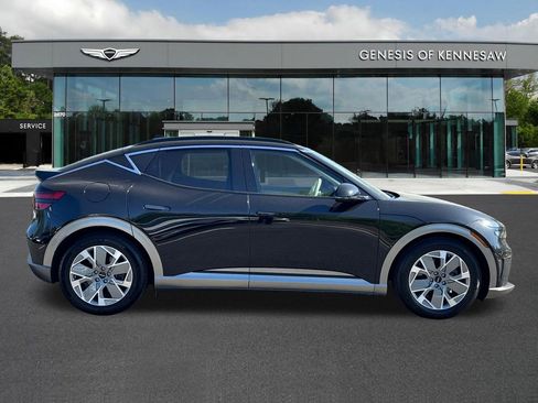 Used 2024 Genesis GV60 RWD image 8