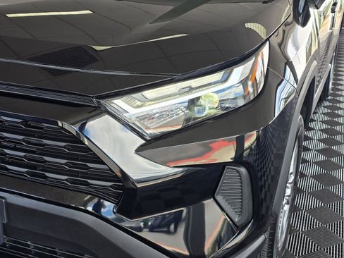 Certified 2025 Toyota RAV4 XLE AWD/4WD image 9