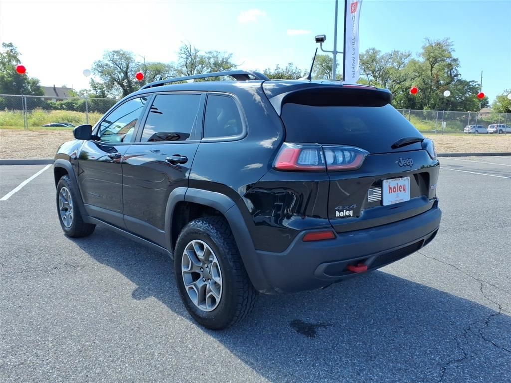 Used 2022 Jeep Cherokee Trailhawk w/ Comfort/Convenience Group AWD/4WD image 7