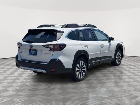 Used 2024 Subaru Outback Limited AWD/4WD image 8