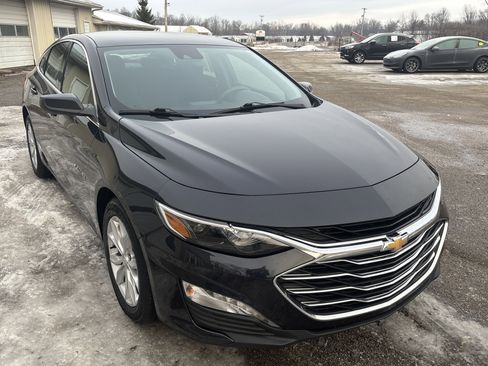 Used 2023 Chevrolet Malibu LT image 1