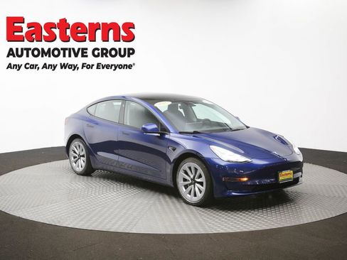 Used 2022 Tesla Model 3 Standard Range image 47