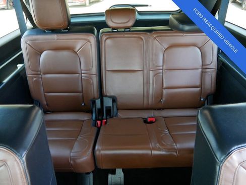 Used 2024 Lincoln Navigator L Reserve AWD/4WD image 14
