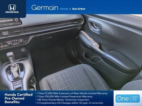 Certified 2025 Honda HR-V LX image 17