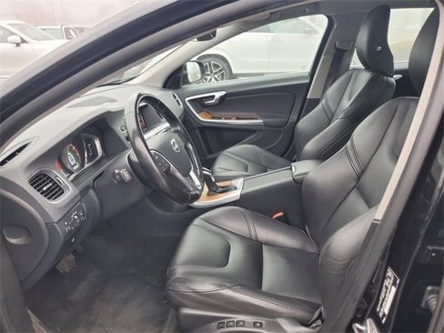 Used 2016 Volvo S60 T5 Premier w/ Climate Package image 13